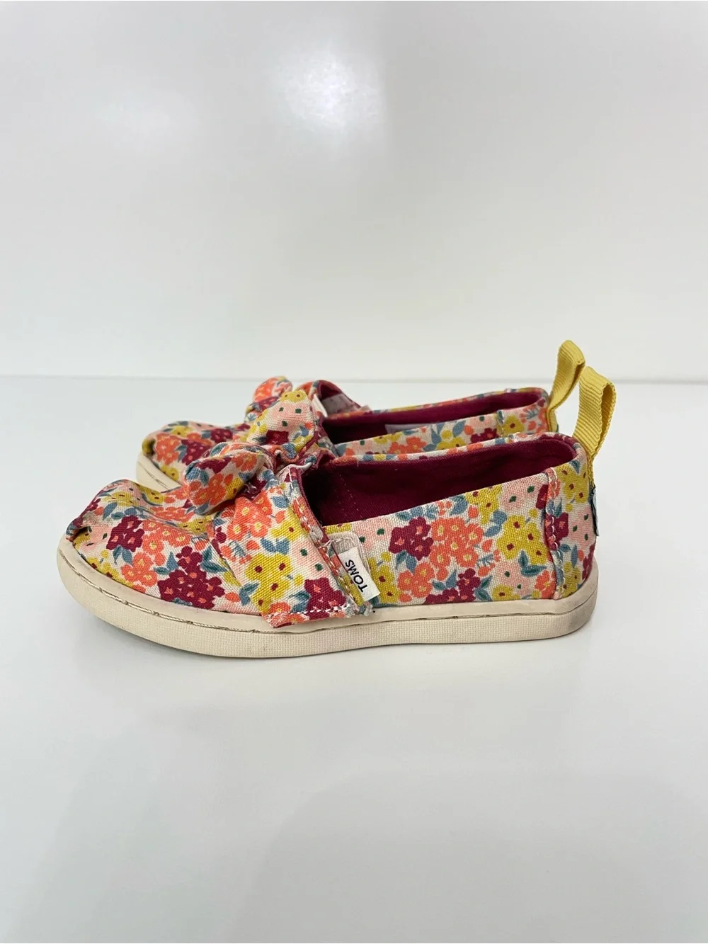 Tiny TOMS Alpergata Girls Floral Canvas Slip-Ons Raspberry Lemon Orange size 8T